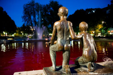 Sculpture at Spikersuppa Ice-Skating Rink (a fountain in summer) by Steven Michael Martin