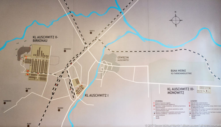 Regional map showing Auschwitz I, Auschwitz II-Birkenau and Auschwitz III-Monowitz around Oświęcim.