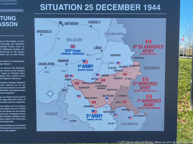 Color-coded Battle of the Bulge map showing army positions around Bastogne on 25 December 1944.