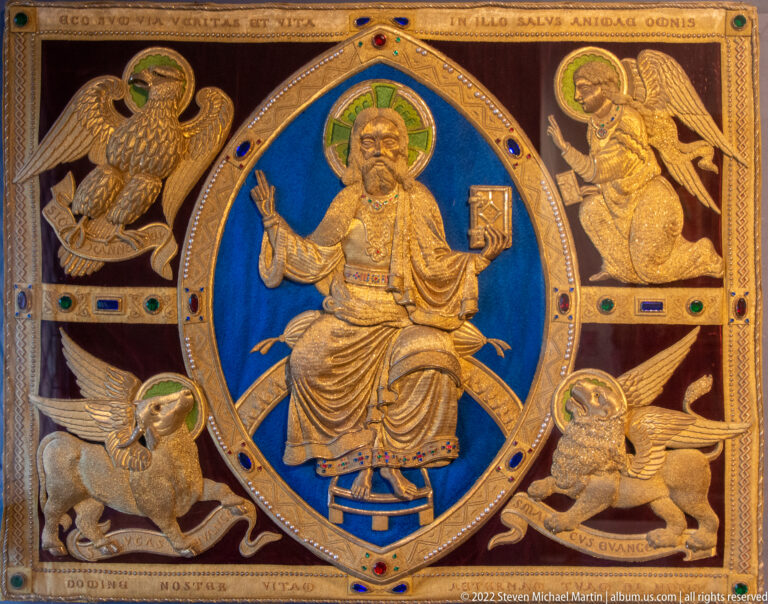 Enthroned Christ in a blue mandorla surrounded by the winged symbols of the Four Evangelists on a gold ground.