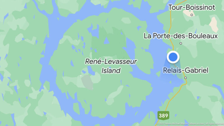 Digital map showing René-Levasseur Island, Relais-Gabriel, Route 389, and a blue location marker in Québec.
