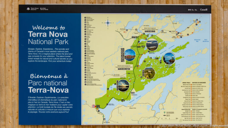 Bilingual Terra Nova National Park welcome panel with detailed park map and visitor information.