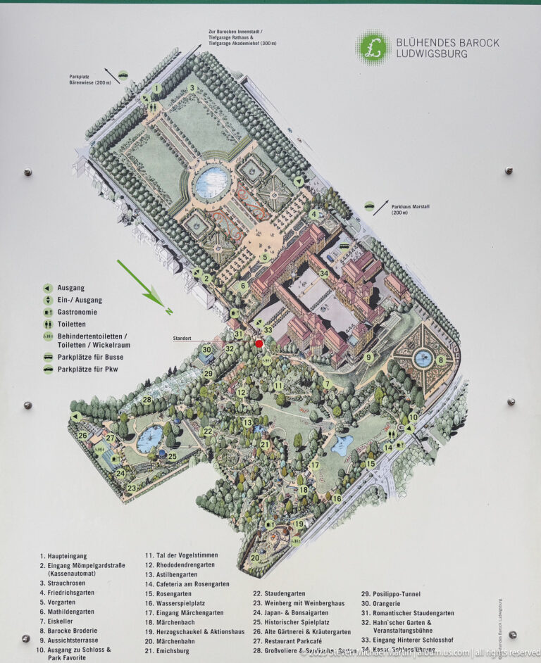 Illustrated visitor map of Blühendes Barock Ludwigsburg showing the palace, formal gardens, paths, lawns, and numbered attractions.