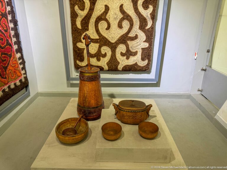 Wooden household vessels before felt hanging.