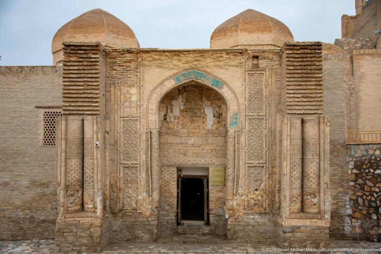 Frontal brick facade of Samanid Mausoleum.
