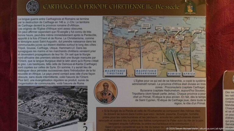 French interpretive panel on Christianity in North Africa from the 2nd to 4th centuries, with Roman-province map and historical images.