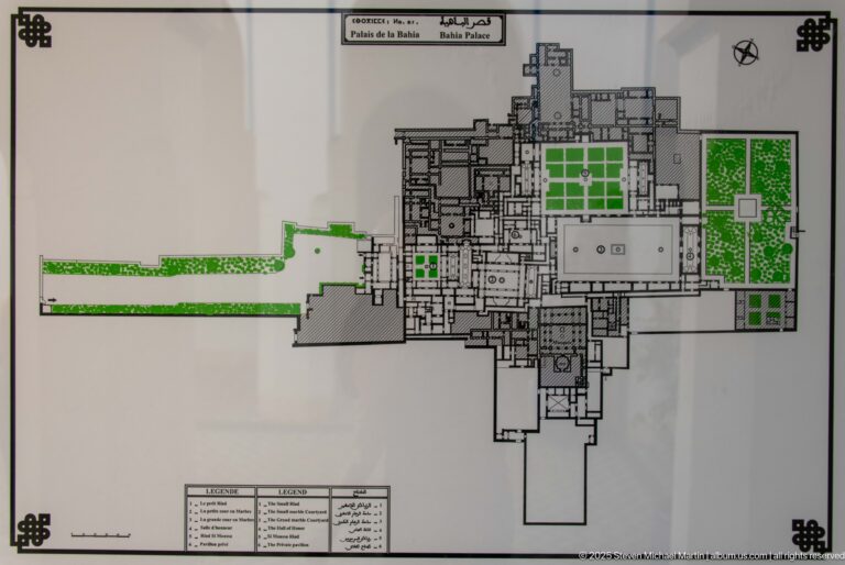 Bahia Palace site plan with rooms in black linework and courtyards and gardens highlighted in green.