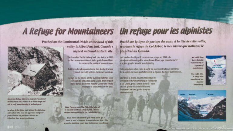 A bilingual panel titled “A Refuge for Mountaineers” presents photographs and history of Abbot Pass Hut.