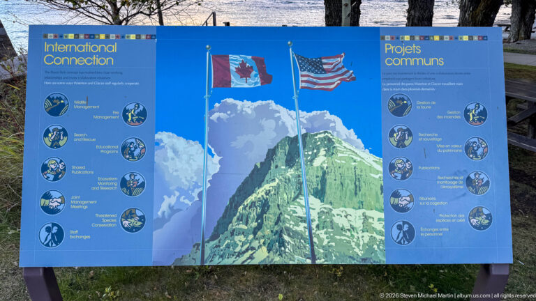 Bilingual shared-projects panel with Canadian and U.S. flags above a stylized mountain and rows of circular activity illustrations.